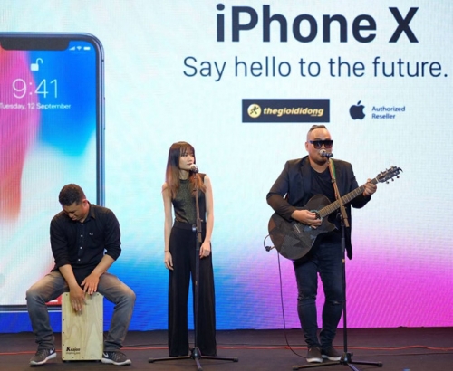Thi công sự kiện ra mắt Iphone X tại Việt Nam